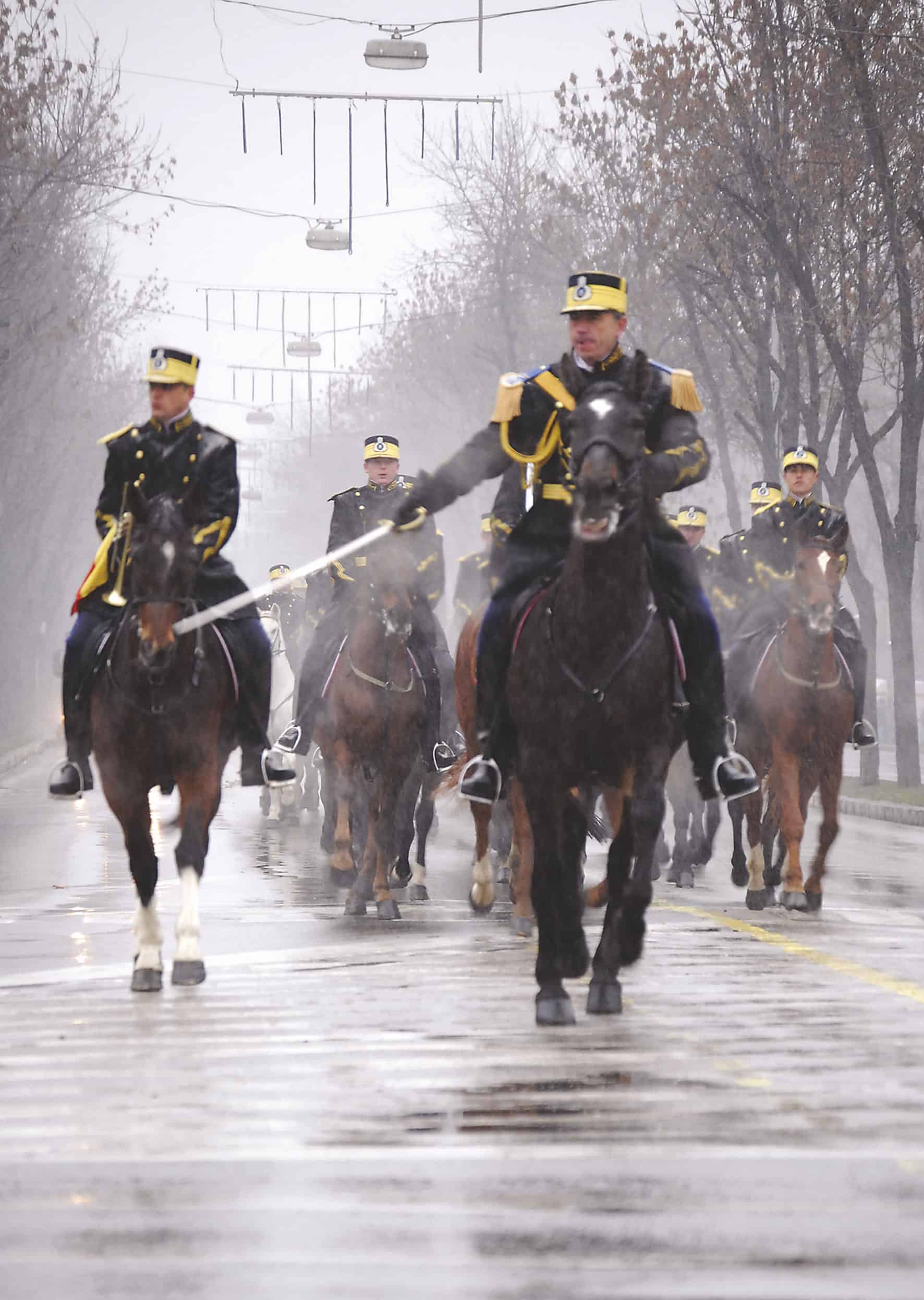 Cavaleria și Garda de Onoare a Jandarmeriei la definarea de 1 Decembrie
